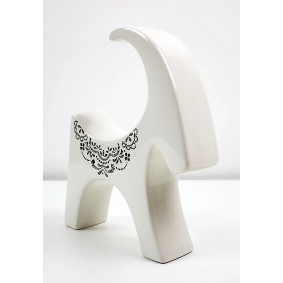 Ikea Vinter 2020 White Ceramic Goat Figurine w/ Black Detail Scandinavian HTF - Picture 2 of 8